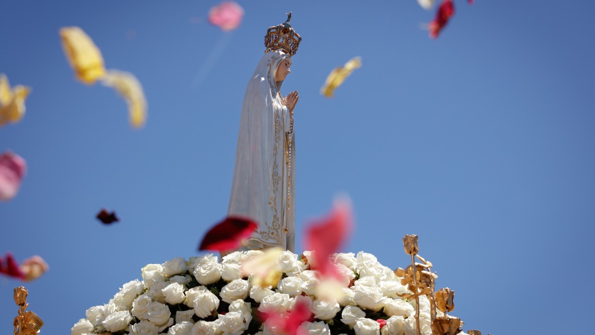 Imagem de Nossa Senhora a caminho do Vaticano